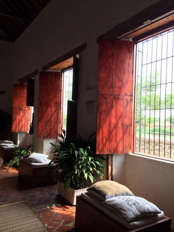 Hotel Portal de la Marquesa Mompox Exterior foto Windows with shutters
